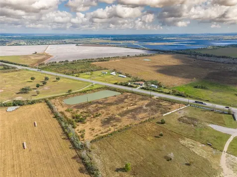10212 Highway 35 Liverpool TX 77577