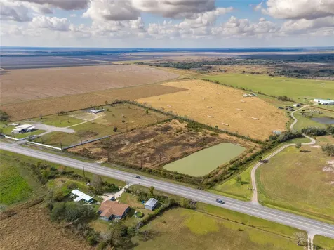 10212 Highway 35 Liverpool TX 77577