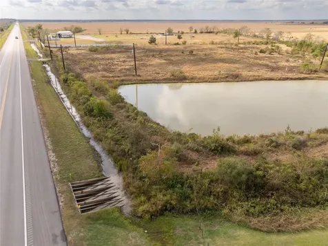 10212 Highway 35 Liverpool TX 77577
