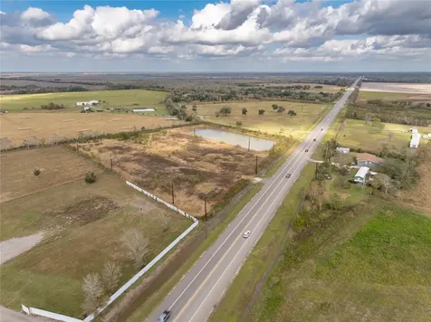 10212 Highway 35 Liverpool TX 77577