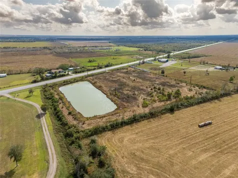 10212 Highway 35 Liverpool TX 77577