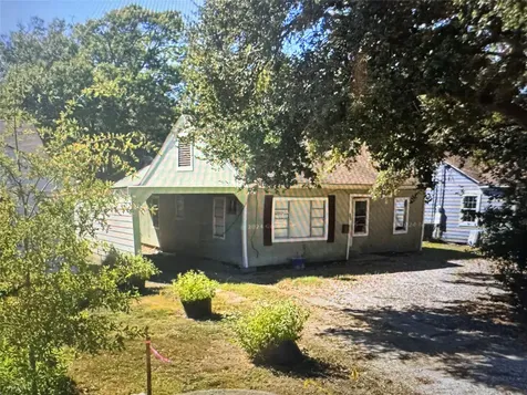 933 Pecos Avenue Port Arthur TX 77642