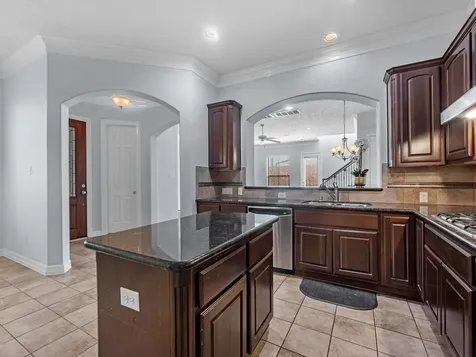 11643 Royal Oaks View Houston TX 77082