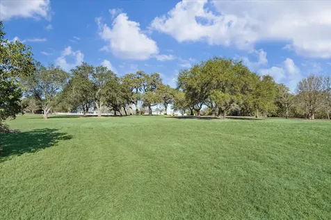 509 N Live Oak Street Round Top TX 78954