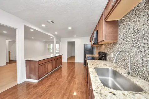 5521 Southlea Street Houston TX 77033