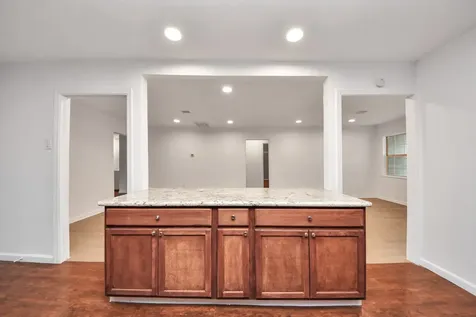 5521 Southlea Street Houston TX 77033