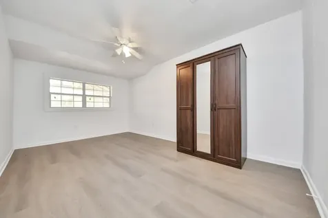 5521 Southlea Street Houston TX 77033