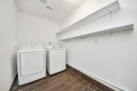 5521 Southlea Street Houston TX 77033