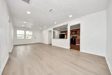 5521 Southlea Street Houston TX 77033