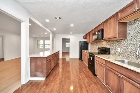 5521 Southlea Street Houston TX 77033