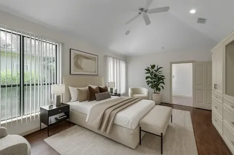 22 Creekwood Drive Montgomery TX 77356