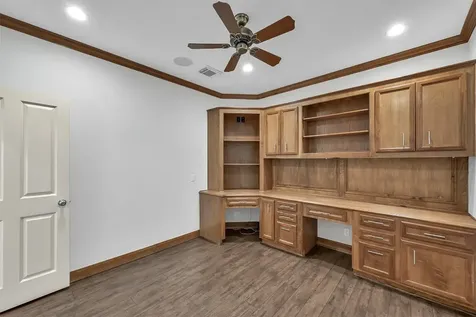 22 Creekwood Drive Montgomery TX 77356