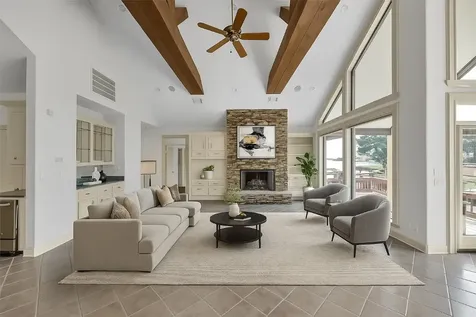 22 Creekwood Drive Montgomery TX 77356