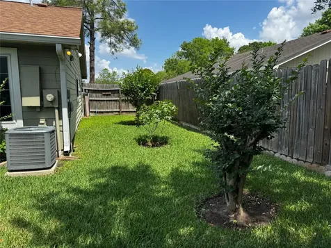 10119 Towne Mist Drive Sugar Land TX 77498