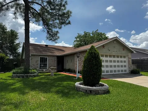 10119 Towne Mist Drive Sugar Land TX 77498