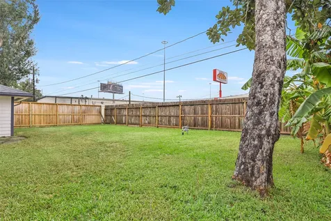 1623 Fawnhope Drive Houston TX 77008
