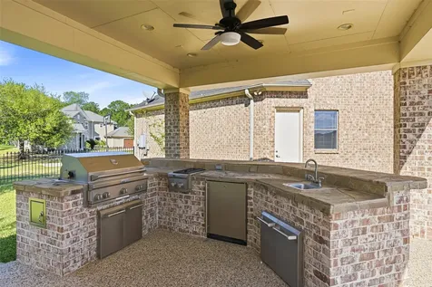 8802 Saxonwood Court Richmond TX 77469