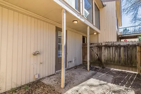 17 Lakeway Street Conroe TX 77304