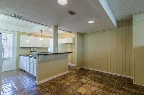 17 Lakeway Street Conroe TX 77304