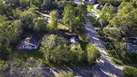 712 N Pine Avenue Livingston TX 77351