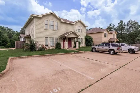101 Yegua Circle Huntsville TX 77340