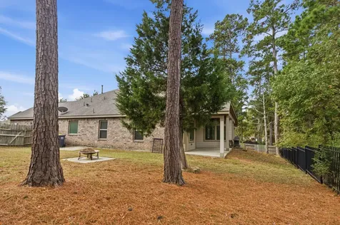 1810 Nantz Lane Conroe TX 77304