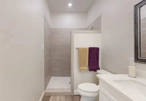 504 Nursery Road 2105 The Woodlands TX 77380