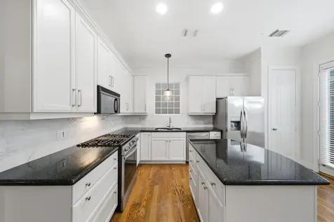 1736 Colquitt Street A Houston TX 77098