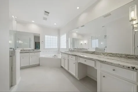1736 Colquitt Street A Houston TX 77098