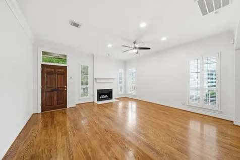 1736 Colquitt Street A Houston TX 77098