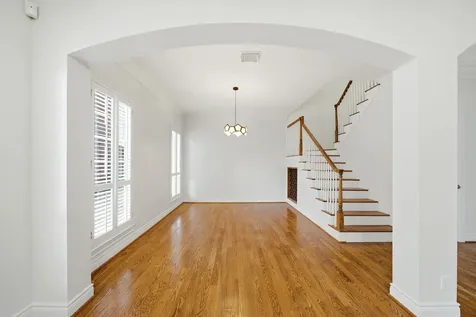 1736 Colquitt Street A Houston TX 77098