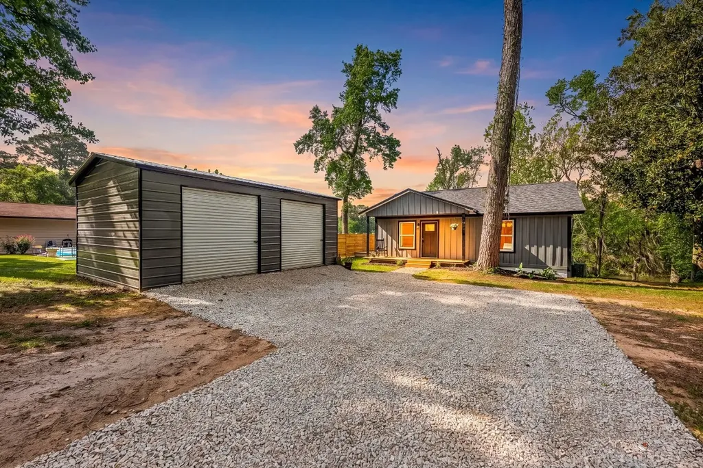 174 Hideaway Lane Goodrich TX 77335