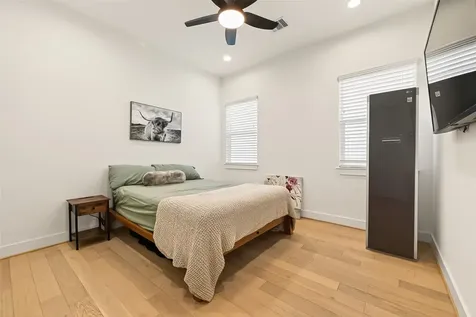 1926 Hoskins Drive Houston TX 77080