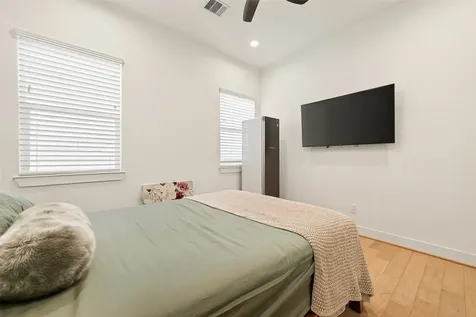1926 Hoskins Drive Houston TX 77080