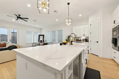 1926 Hoskins Drive Houston TX 77080