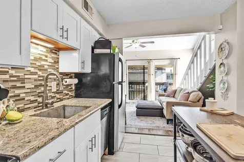 12900 Walden Road 814h Montgomery TX 77356