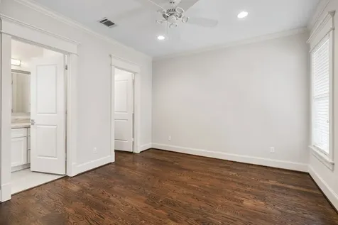 403 Columbia Street Houston TX 77007