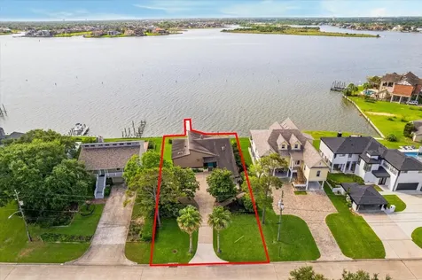 2414 Baycrest Drive Houston TX 77058
