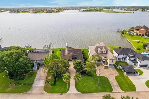 2414 Baycrest Drive Houston TX 77058