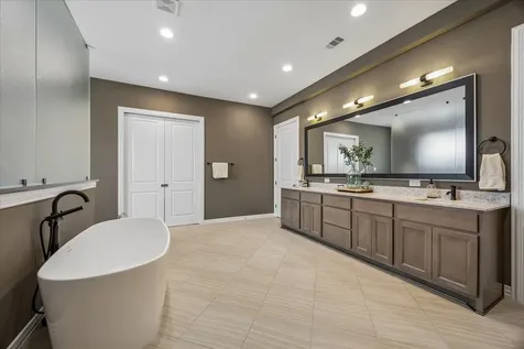 1917 Potomac Drive B Houston TX 77057