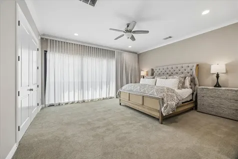 1917 Potomac Drive B Houston TX 77057