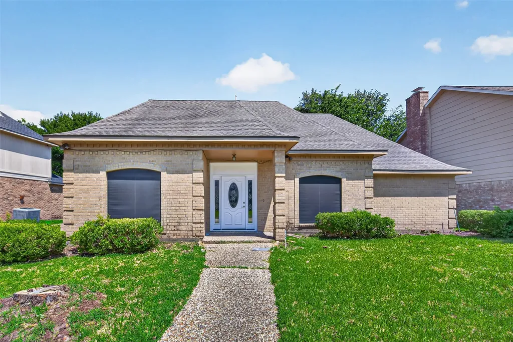 14934 Camino Rancho Drive Houston TX 77083