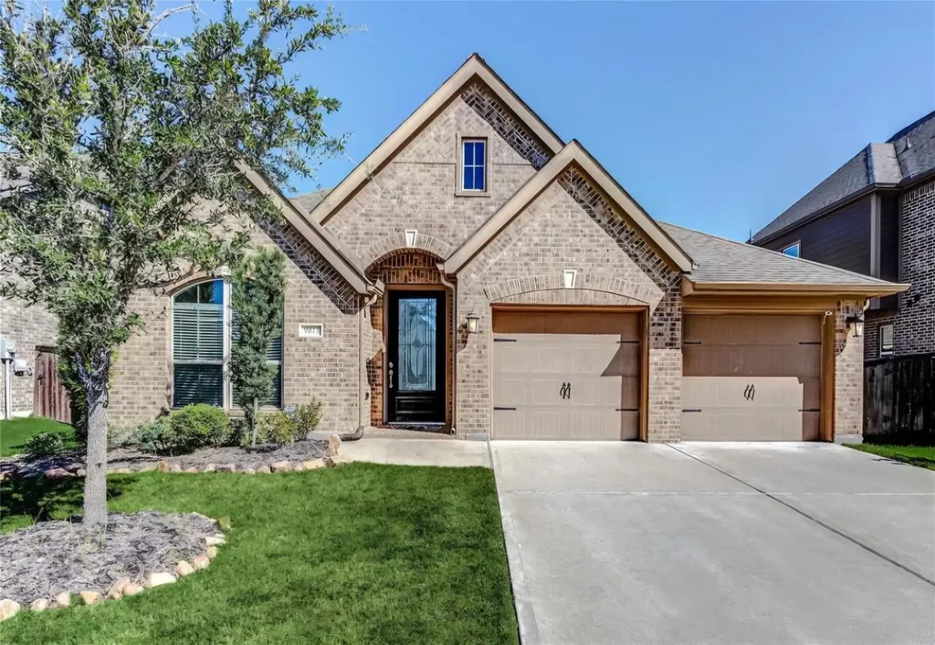 9811 Joyce Drive Iowa Colony TX 77583