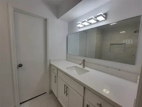 1808 Saxony Lane Houston TX 77058