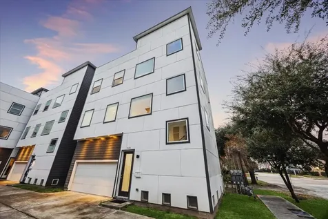 1630 W 24th Street Houston TX 77008