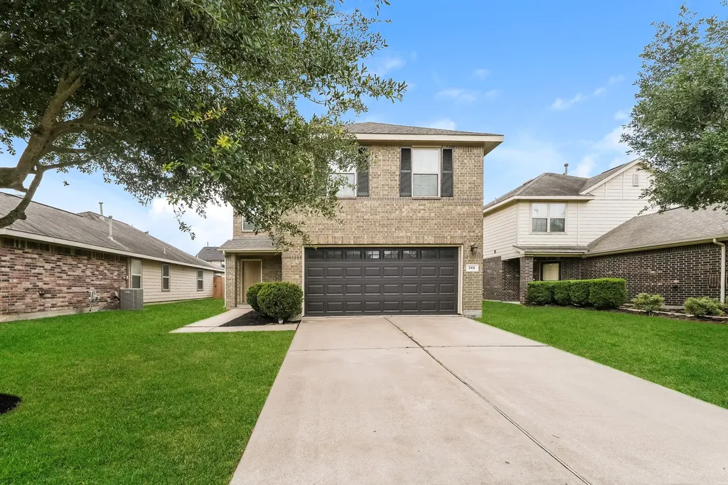 1931 Acorn Glen Trail Fresno TX 77545