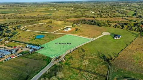 107 Astoria Avenue Round Top TX 78954