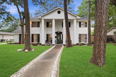 215 Whispering Oaks Drive Seabrook TX 77586