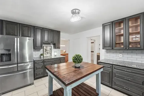 215 Whispering Oaks Drive Seabrook TX 77586