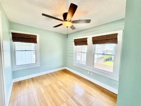 1505 Avenue L Rear Galveston TX 77550